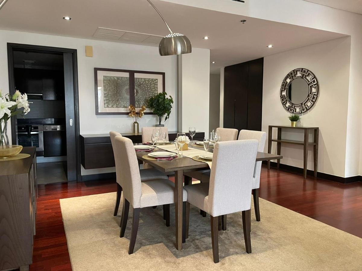 Luxurious 2 Bedroom Apartment In Anantara Hotel And Residences Dubaj Kültér fotó