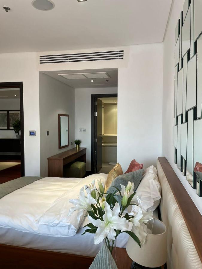 Luxurious 2 Bedroom Apartment In Anantara Hotel And Residences Dubaj Kültér fotó