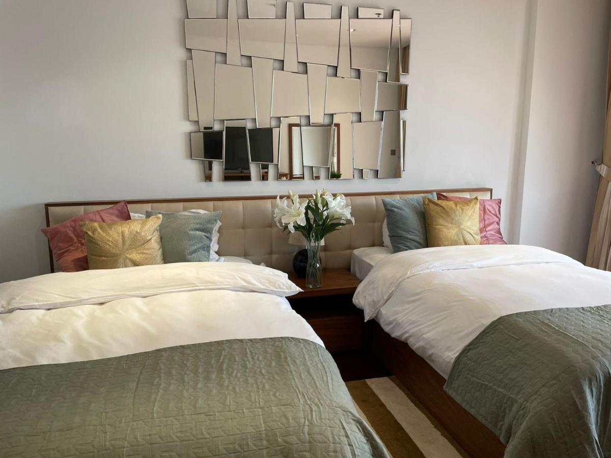 Luxurious 2 Bedroom Apartment In Anantara Hotel And Residences Dubaj Kültér fotó